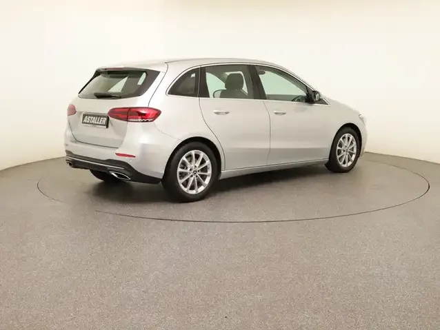Mercedes-Benz B 250