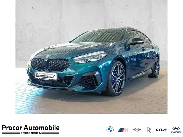 BMW 235