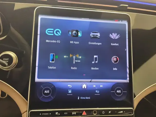 Mercedes-Benz EQS