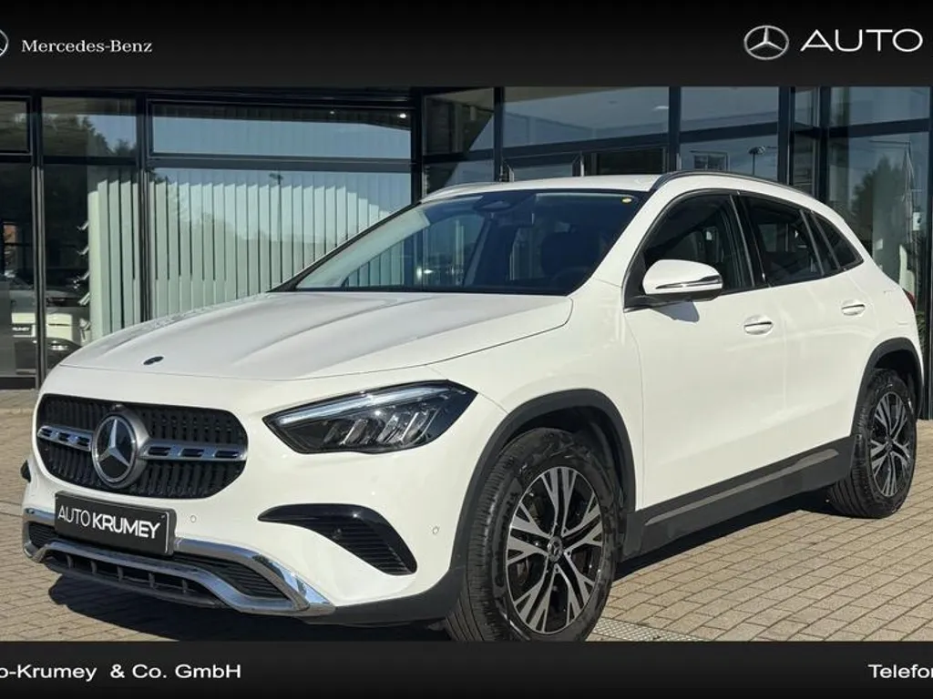 Mercedes-Benz GLA 200