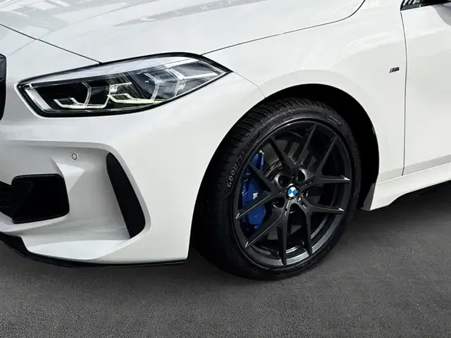 BMW M1