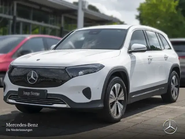 Mercedes-Benz EQB 300
