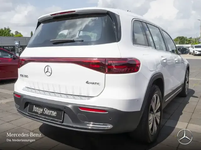 Mercedes-Benz EQB 300