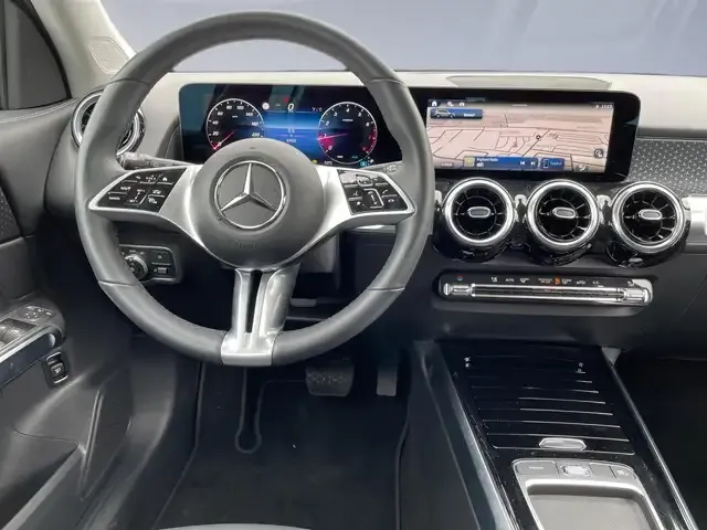 Mercedes-Benz GLB 180