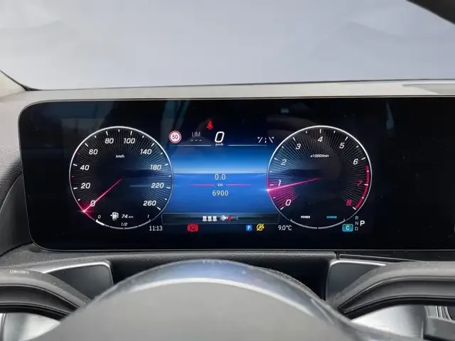 Mercedes-Benz GLB 180