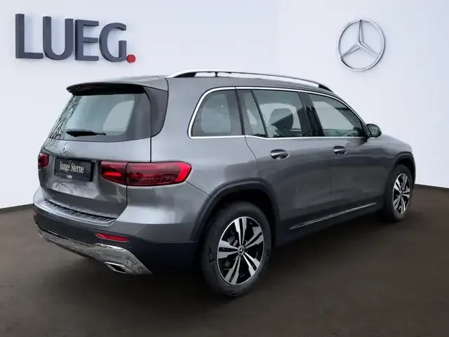 Mercedes-Benz GLB 180