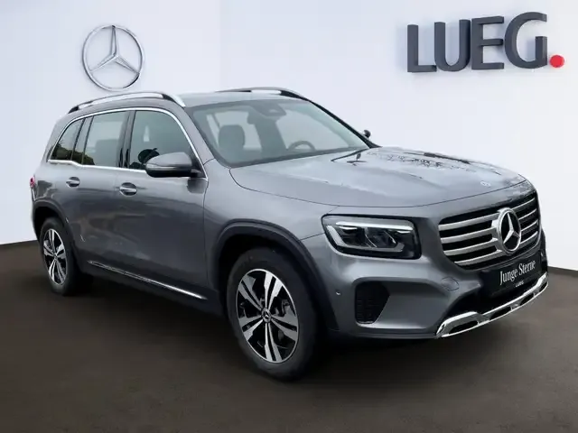 Mercedes-Benz GLB 180