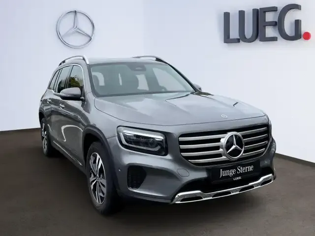 Mercedes-Benz GLB 180