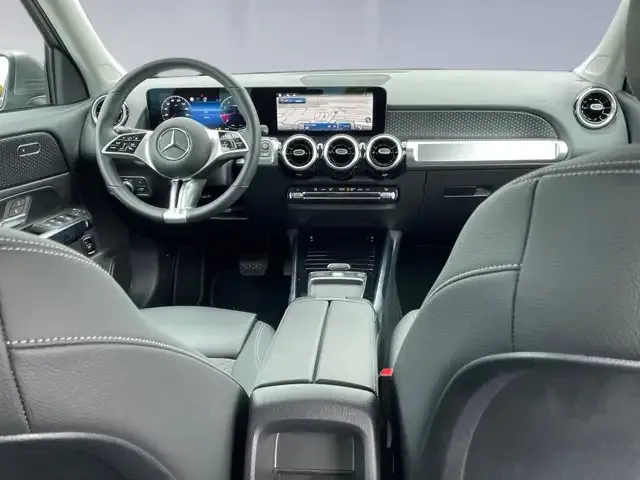 Mercedes-Benz GLB 180