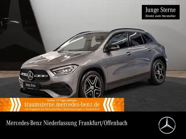 Mercedes-Benz GLA 220
