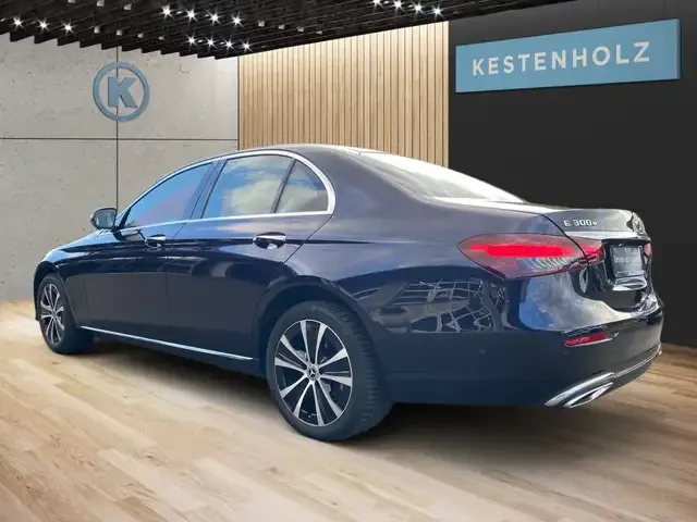 Mercedes-Benz E 300