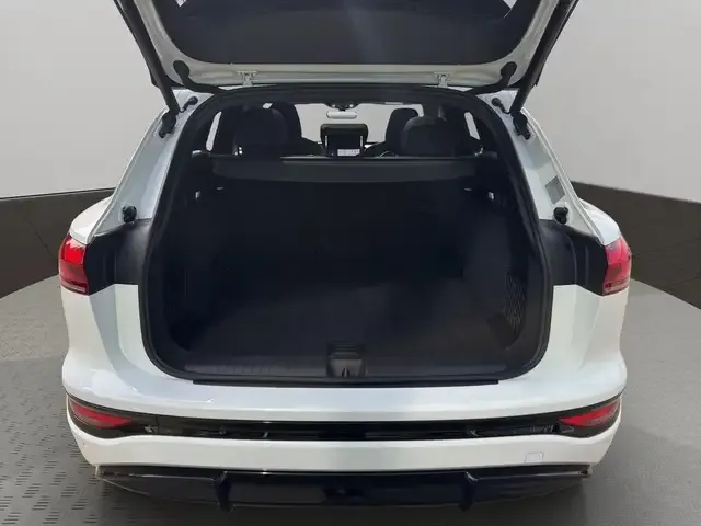 Audi Q6