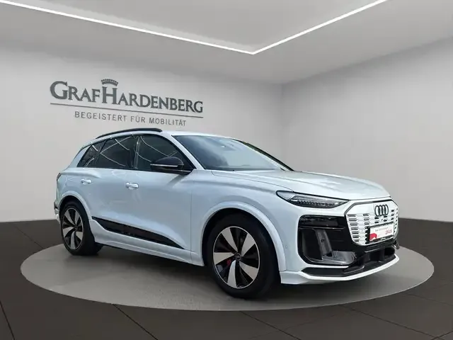 Audi Q6