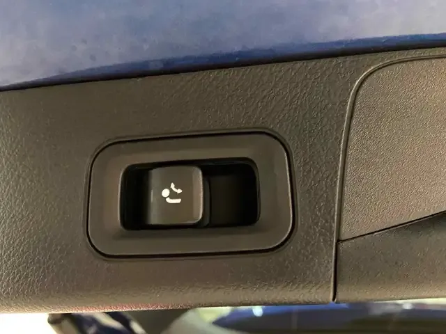 Mercedes-Benz EQB 300