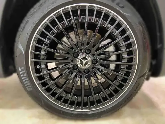 Mercedes-Benz EQB 300