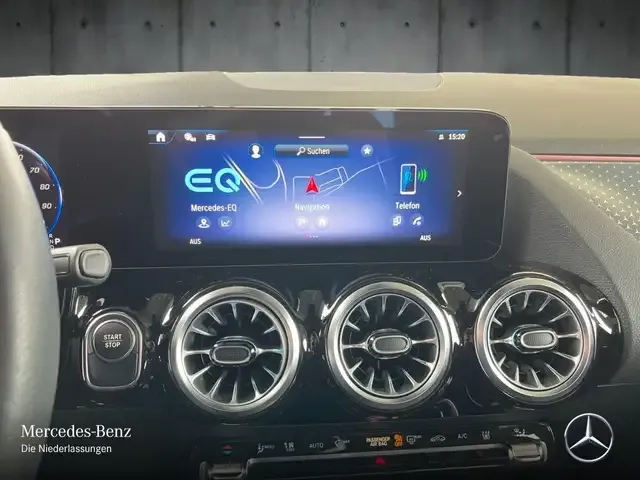 Mercedes-Benz EQA 300