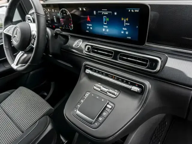 Mercedes-Benz V 250