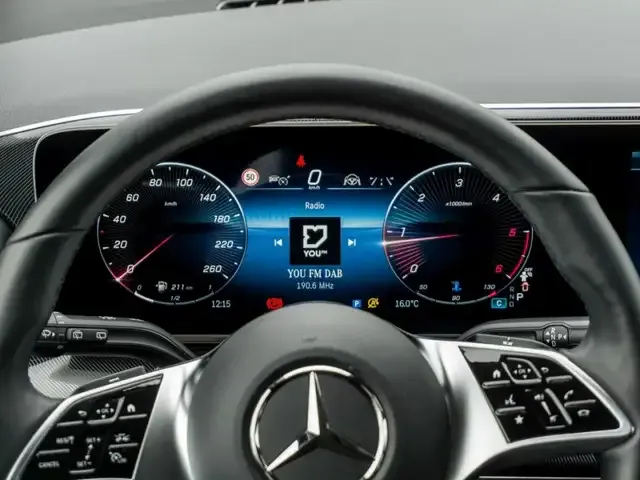 Mercedes-Benz V 250