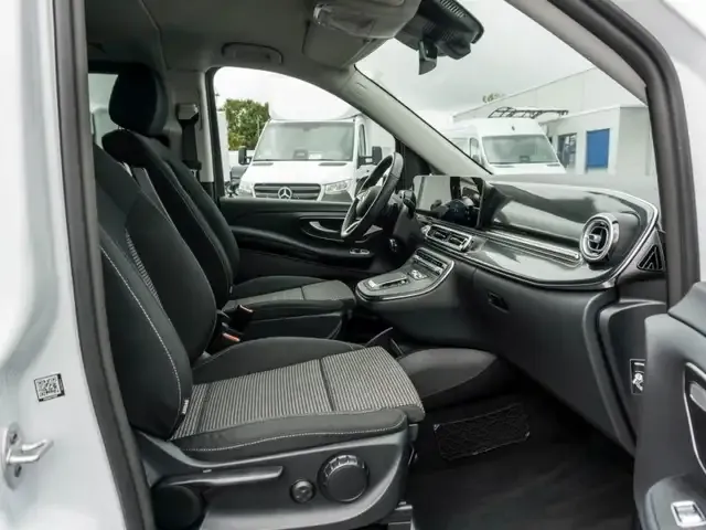 Mercedes-Benz V 250