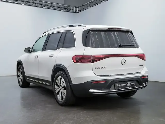 Mercedes-Benz EQB 300