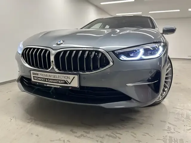 BMW 840