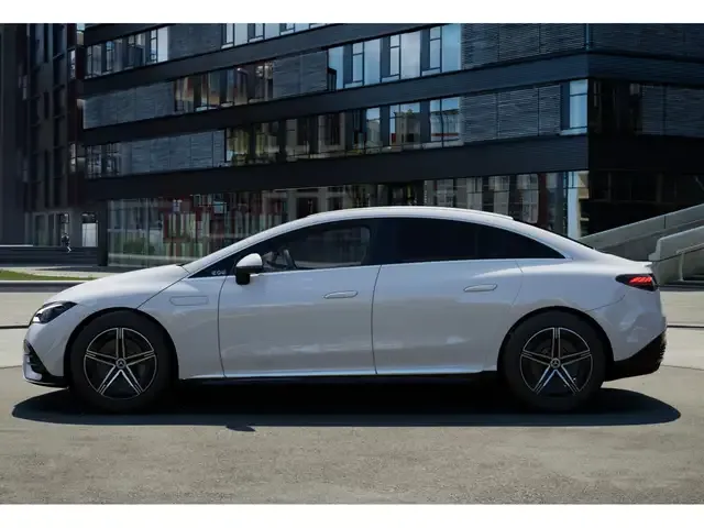 Mercedes-Benz EQE 300