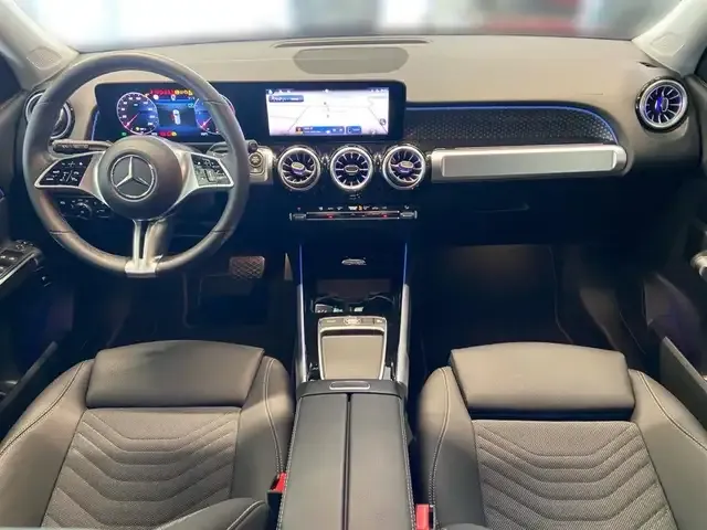 Mercedes-Benz GLB 200