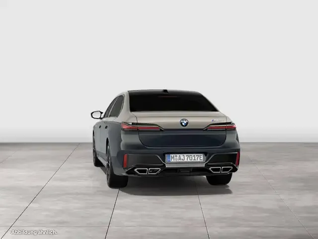 BMW 760