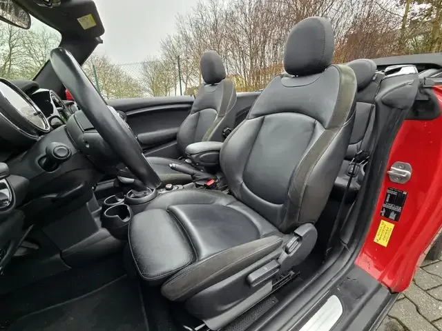 MINI Cooper Cabrio