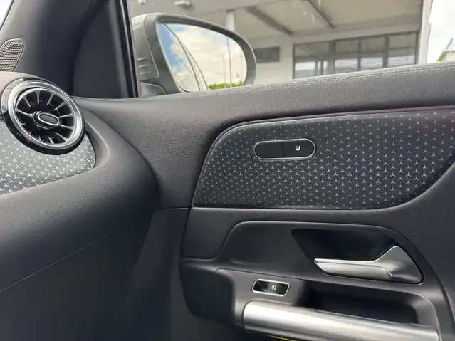 Mercedes-Benz EQA 350