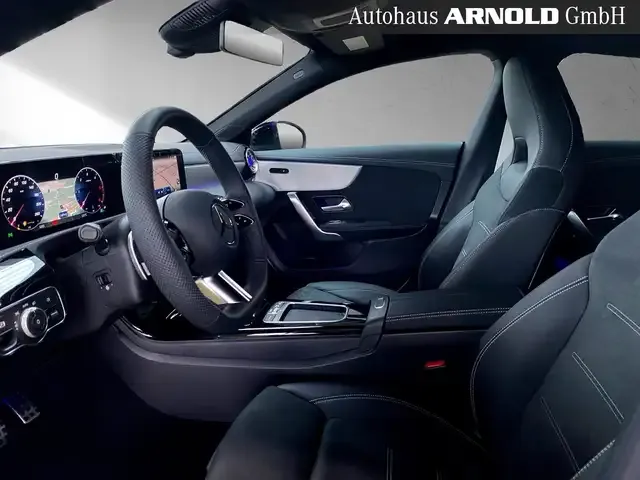 Mercedes-Benz CLA 220