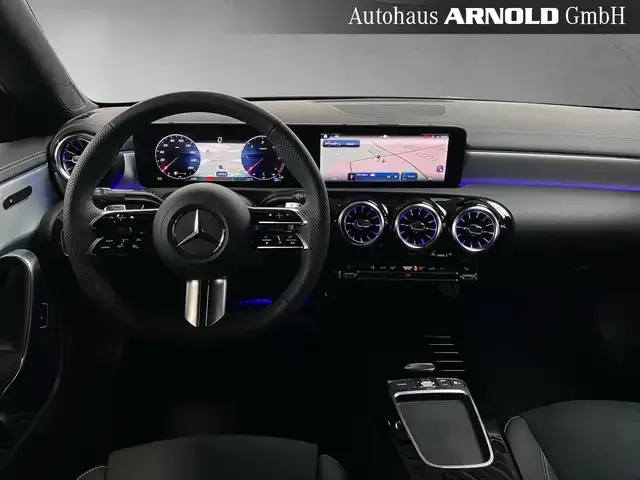 Mercedes-Benz CLA 220