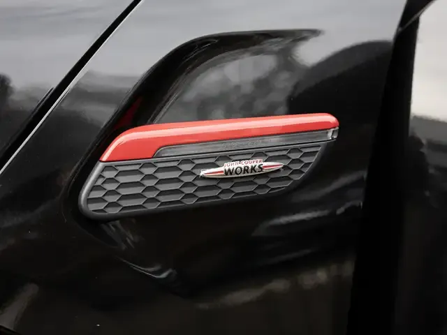 MINI John Cooper Works Cabrio