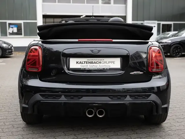 MINI John Cooper Works Cabrio