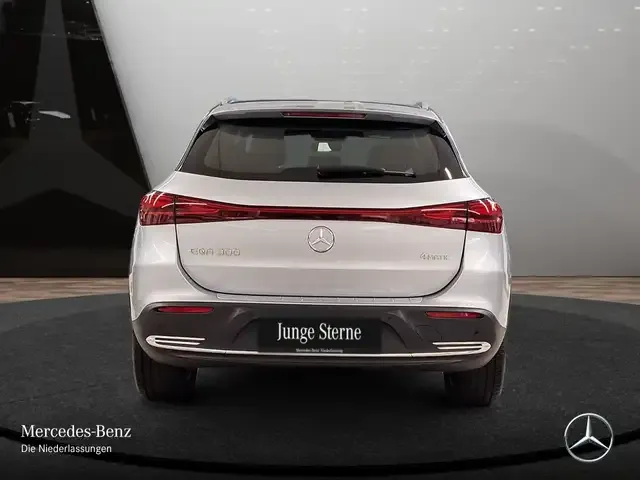 Mercedes-Benz EQA 300