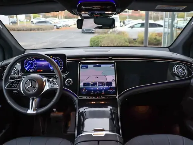 Mercedes-Benz EQE SUV