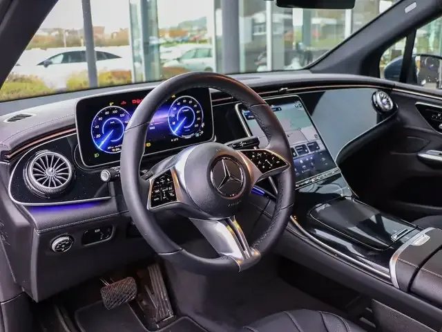 Mercedes-Benz EQE SUV