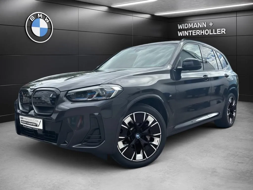 BMW iX3