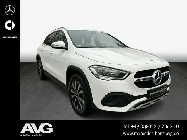 Mercedes-Benz GLA 200