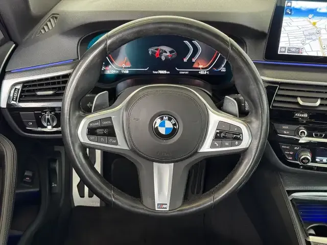 BMW 530