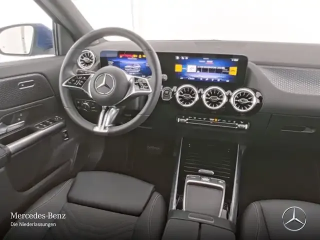Mercedes-Benz EQA 300