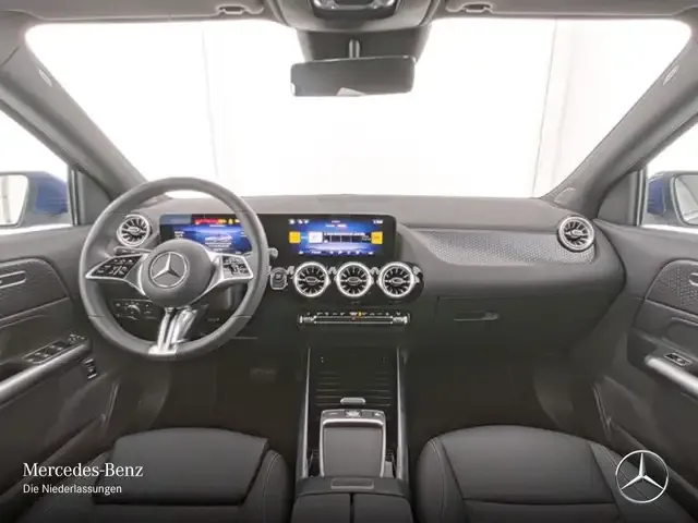 Mercedes-Benz EQA 300