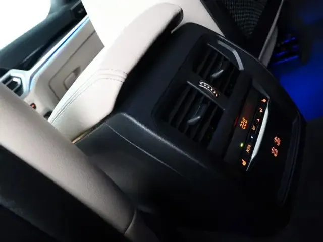 BMW 340