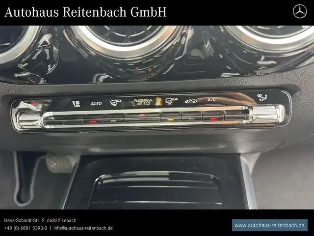 Mercedes-Benz GLA 180
