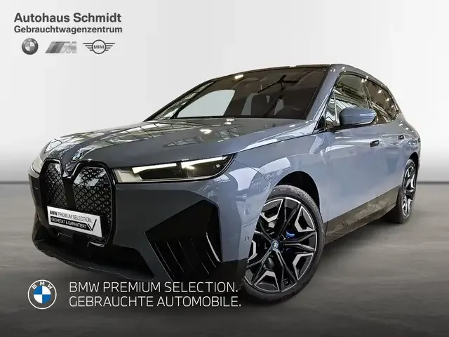 BMW iX