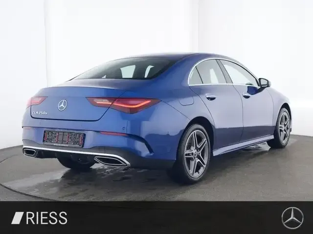 Mercedes-Benz CLA 250