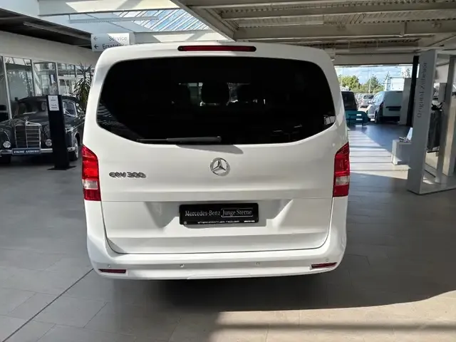 Mercedes-Benz EQV 300