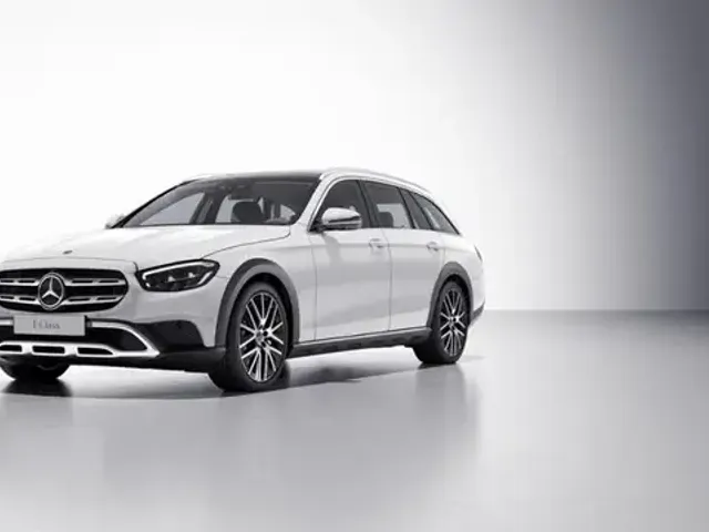 Mercedes-Benz E 400