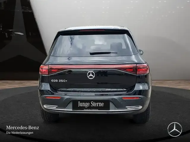 Mercedes-Benz EQB 250