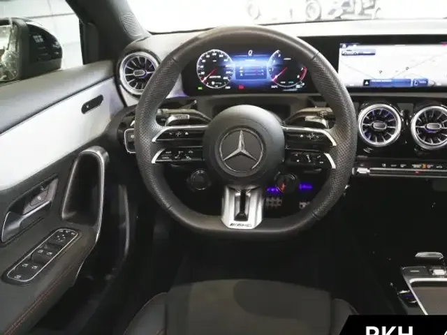 Mercedes-Benz A 35 AMG